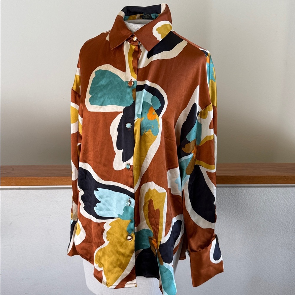 House of Harlow 1960 Yellow and Brown Patterned button down top